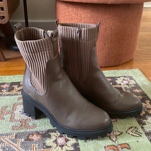 Lug sole ankle boots